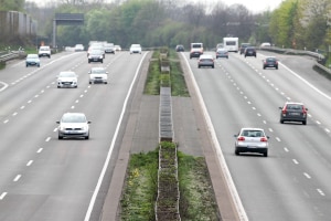 Es gibt sowohl stationäre als auch mobile Blitzer auf der A2.